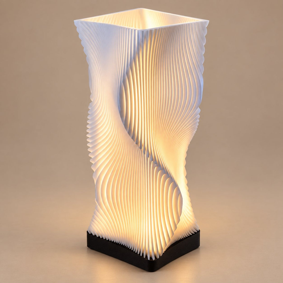 FluxWave 3D printed lamp: close-up of the 3D printed texture